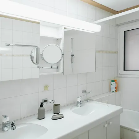 Beautiful Staubbach In A Charming شقة لوتربرونن