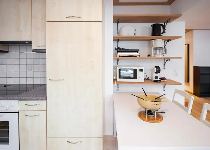 Beautiful Staubbach In A Charming Apartamento Lauterbrunnen